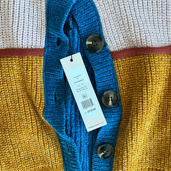 BRAND NEW - BCBG Cardigan size S - Picture 2 of 2